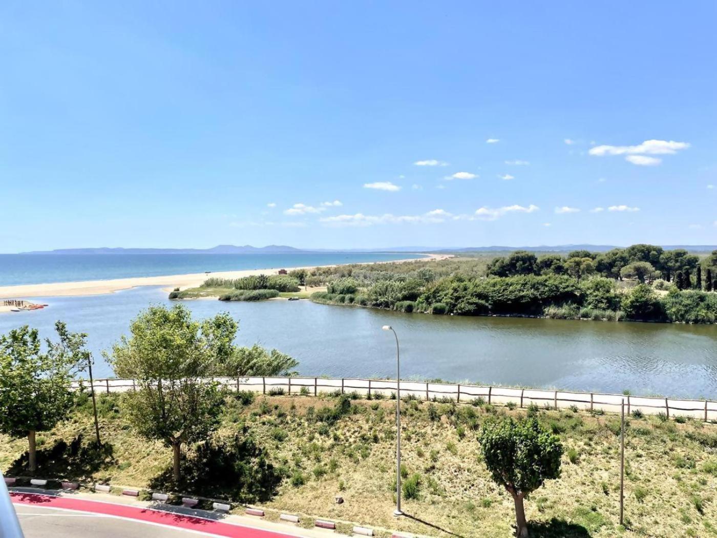 33Apartamento Soleado De Dos Habitaciones Ampuriabrava Exterior foto