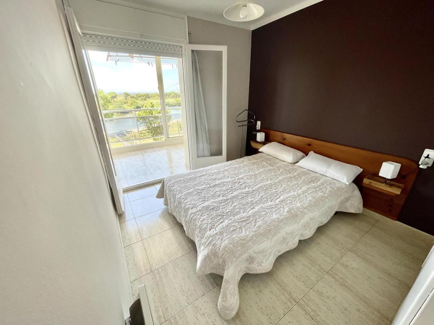 33Apartamento Soleado De Dos Habitaciones Ampuriabrava Exterior foto