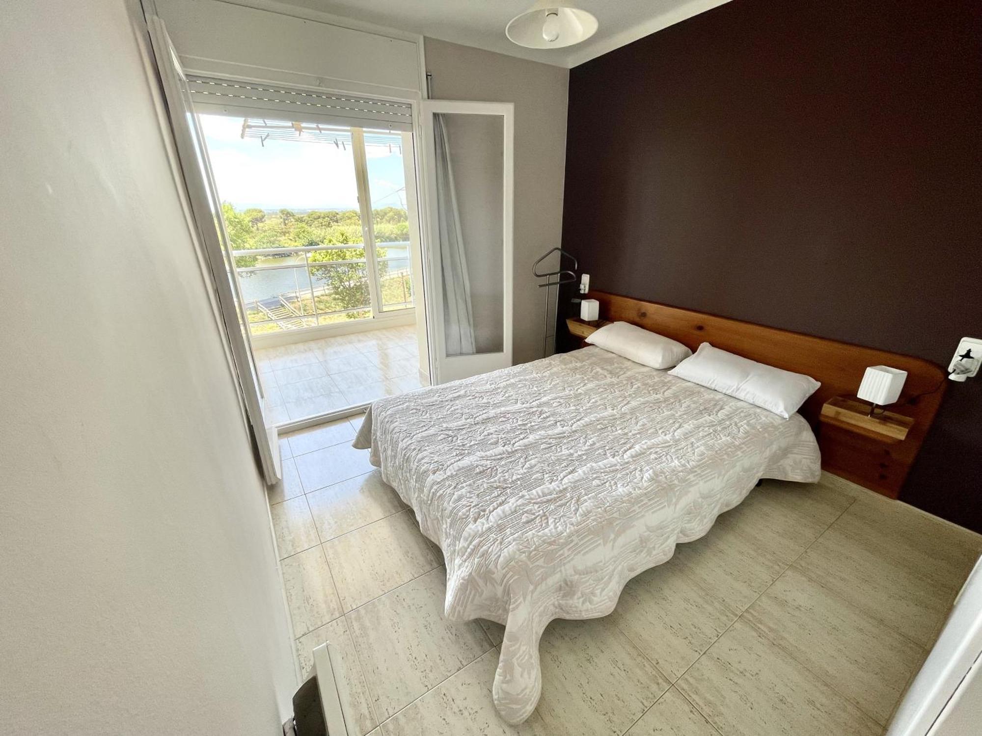 33Apartamento Soleado De Dos Habitaciones Ampuriabrava Exterior foto