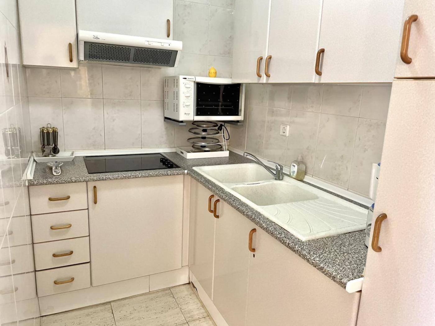 33Apartamento Soleado De Dos Habitaciones Ampuriabrava Exterior foto